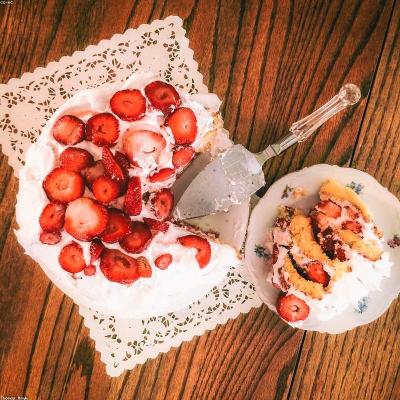 Strawberry Fresh Cream Cake